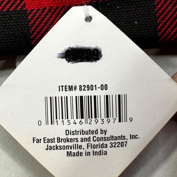 Fabulous Home 2 Pack Christmas Kitchen Towels Red Black Plaid One Plain Black - Picture 4 of 7